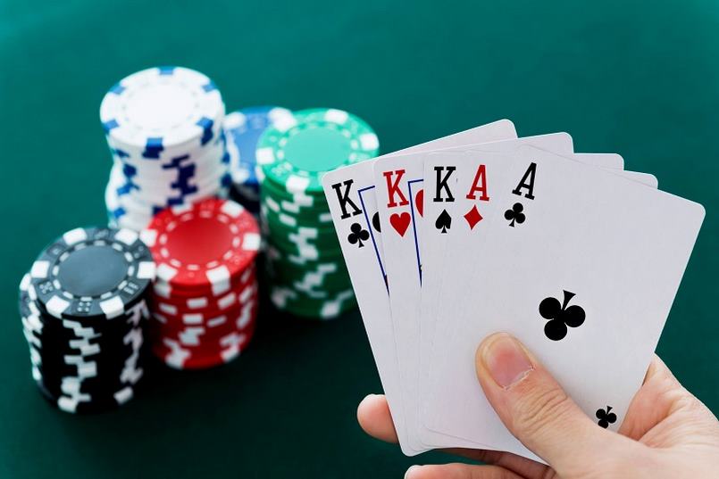 Poker là tựa game chất lượng được cung cấp bởi nhà cái Mot88